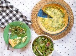 Fiesta Deep Dish Pie Baker -Fiesta Meadow Luncheon Lapis Pie Baker Quiche